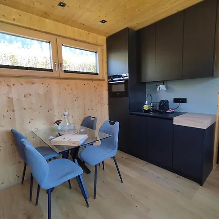 Chalena Apartman Hochpillberg