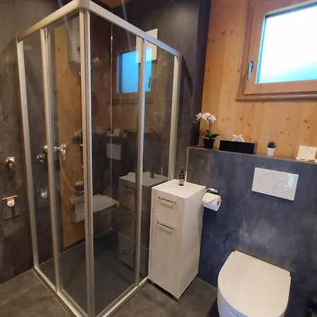 Chalena アパート Hochpillberg